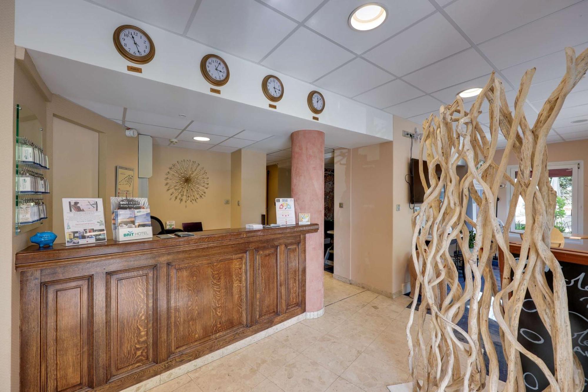 Brit Hotel & Spa Le Roc Au Chien Bagnoles de l'Orne Normandie Exteriör bild