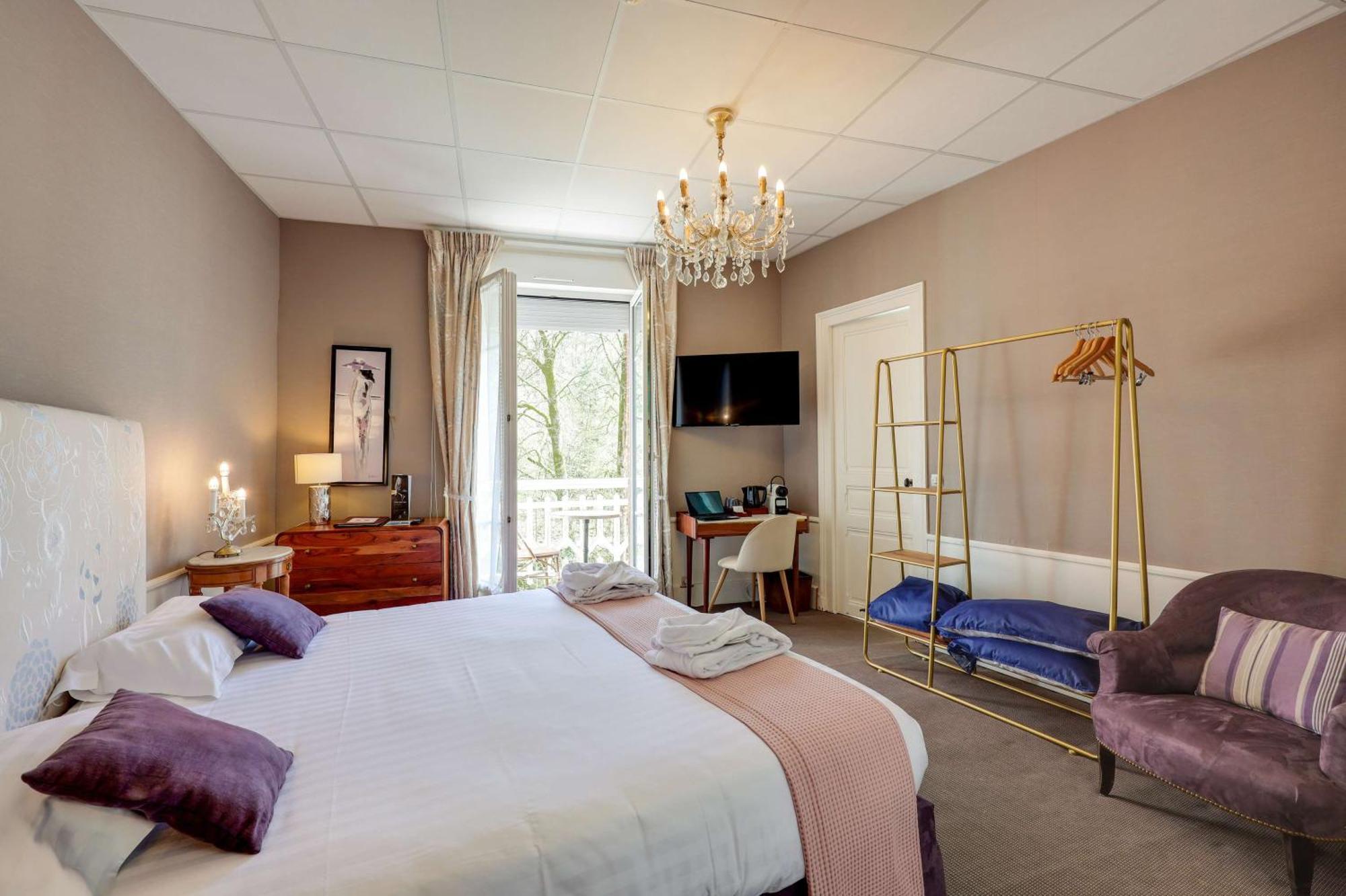 Brit Hotel & Spa Le Roc Au Chien Bagnoles de l'Orne Normandie Exteriör bild