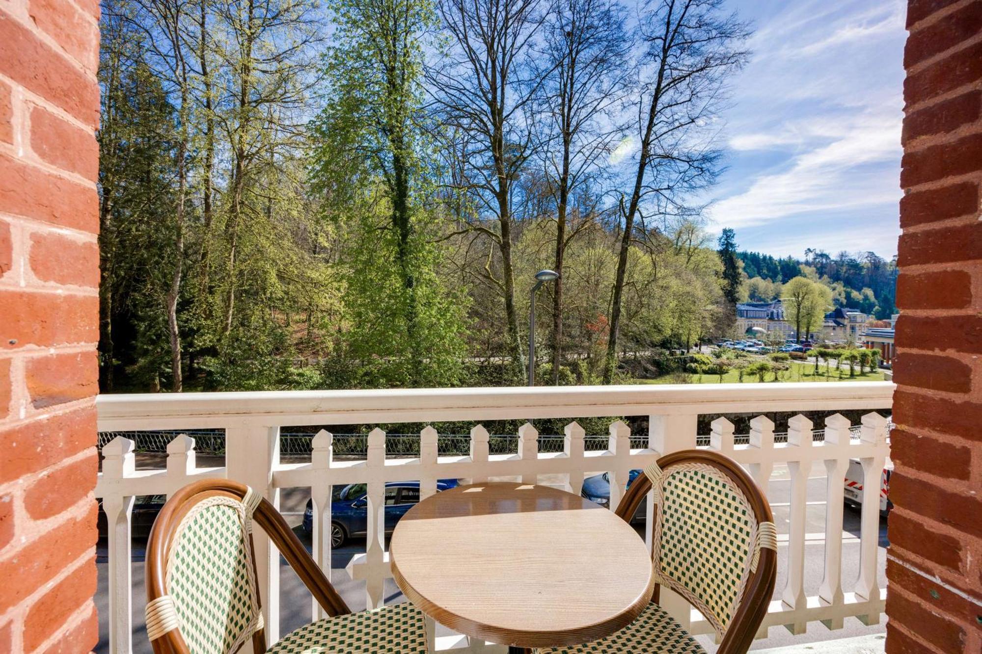 Brit Hotel & Spa Le Roc Au Chien Bagnoles de l'Orne Normandie Exteriör bild