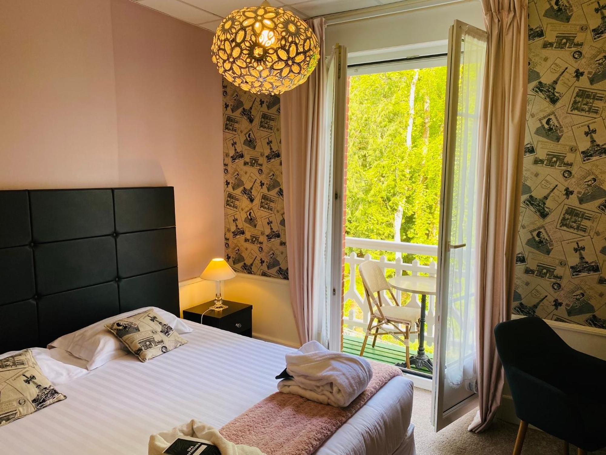 Brit Hotel & Spa Le Roc Au Chien Bagnoles de l'Orne Normandie Exteriör bild